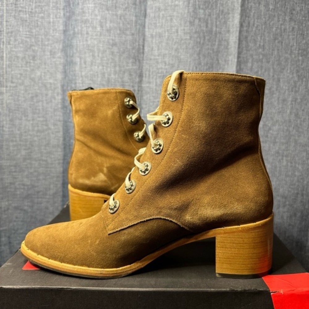 New Freda Salvador ACE LACE UP BOOT Suede Brown ankle Boots Size 9.5